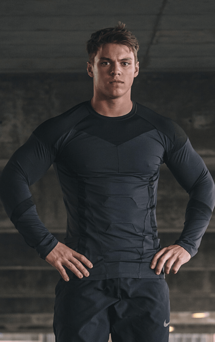 WAYNE Performance Longsleeve